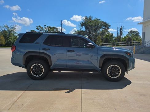 Used 2026 Toyota 4Runner TRD Off-Road Premium AWD/4WD image 4
