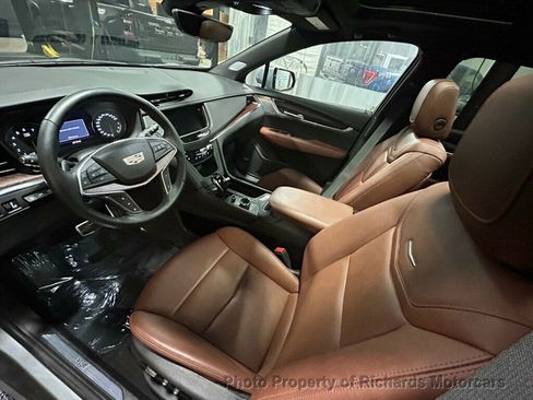 Used 2024 Cadillac XT5 Sportv w/ Technology Package AWD/4WD image 14