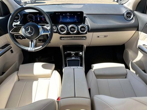 Certified 2025 Mercedes-Benz GLA 250 image 16