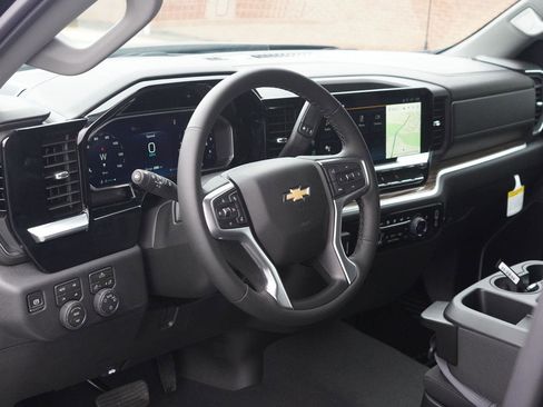 New 2026 Chevrolet Silverado 1500 LT w/ Z71 Off-Road Package AWD/4WD image 24