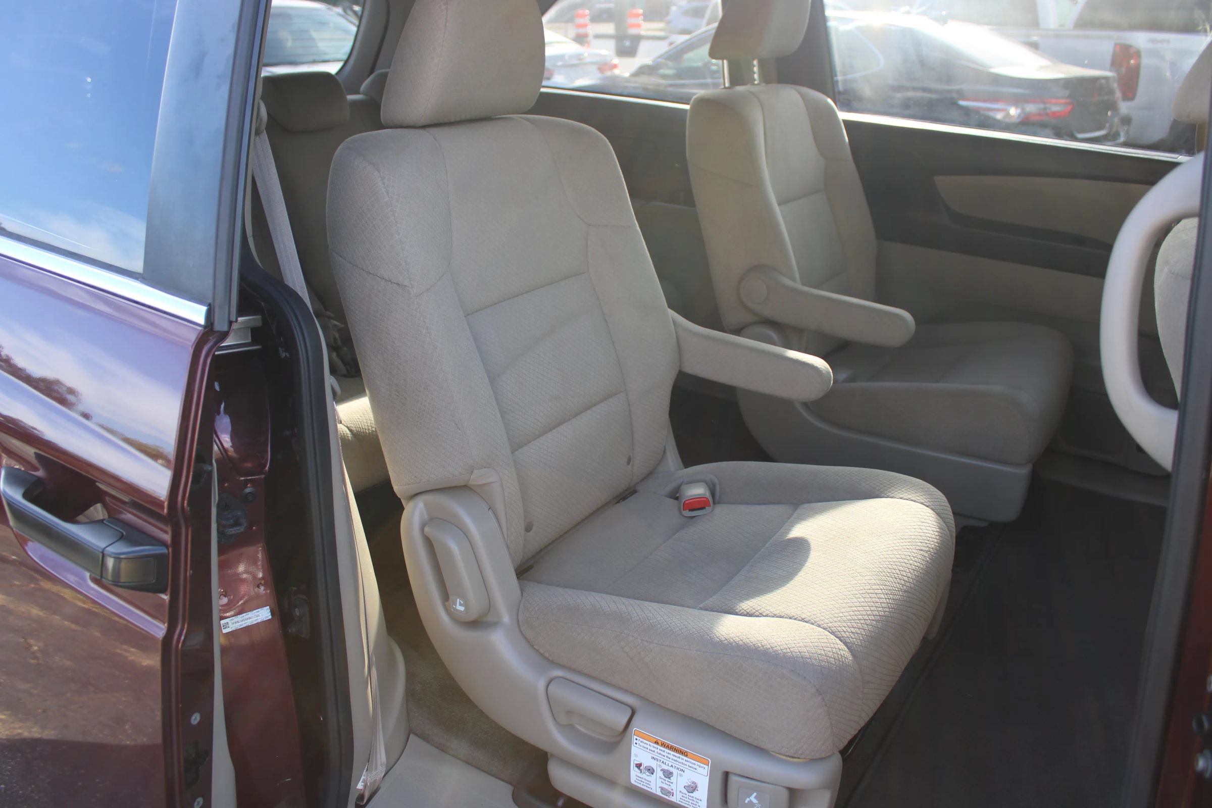 Used 2017 Honda Odyssey LX image 16