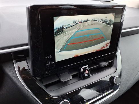 Certified 2025 Toyota Corolla LE image 21