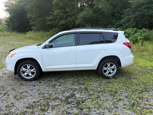 Used 2012 Toyota RAV4 4WD V6 w/ Upgrade Value Pkg image 4