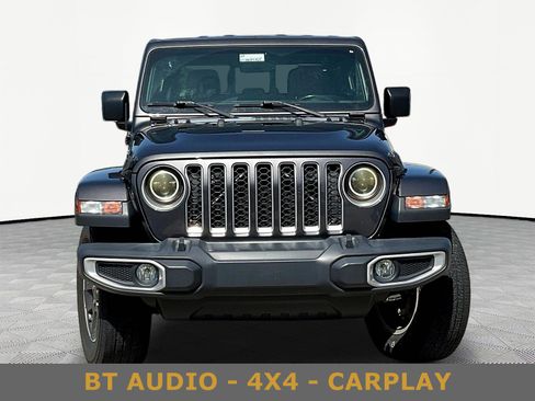 Used 2020 Jeep Gladiator Overland AWD/4WD image 2
