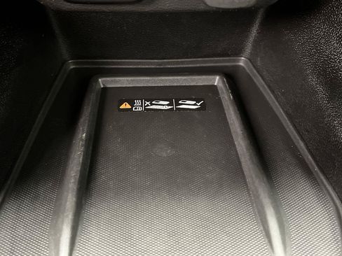Certified 2023 Chevrolet Traverse LT w/ LPO, Floor Liner Package AWD/4WD image 26