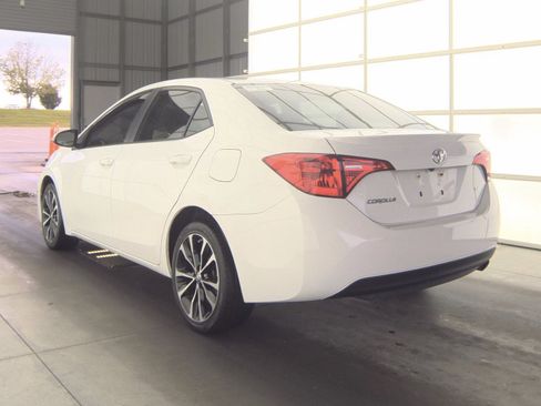 Used 2019 Toyota Corolla SE FWD image 4