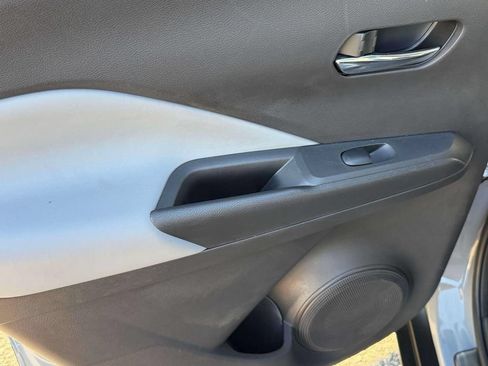 Used 2021 Nissan Kicks SR w/ SR Premium Package FWD image 30