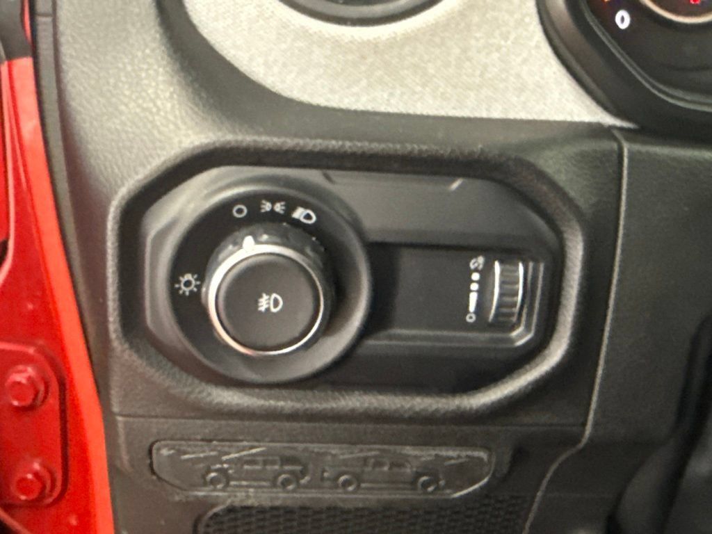 Used 2024 Jeep Wrangler Unlimited Sport AWD/4WD image 23