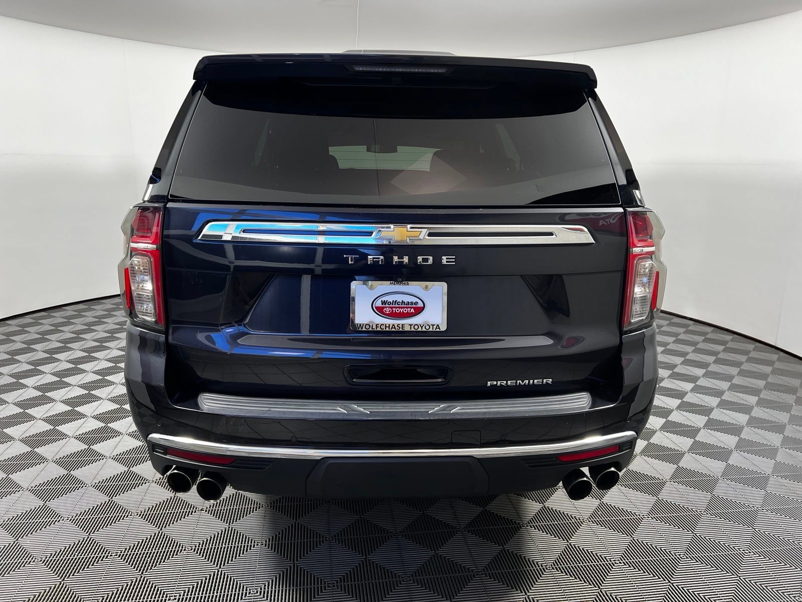 Used 2023 Chevrolet Tahoe Premier AWD/4WD image 7