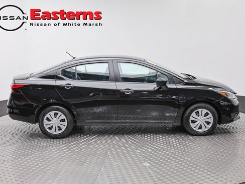 Used 2025 Nissan Versa S FWD image 4