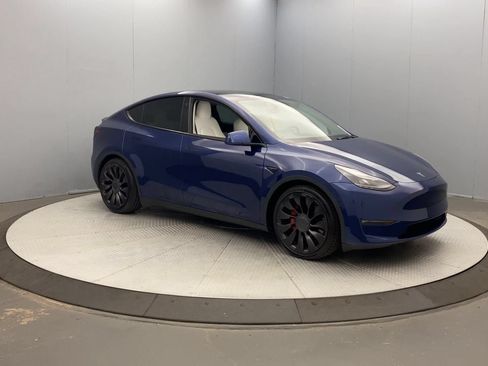 Used 2022 Tesla Model Y Performance AWD/4WD image 7