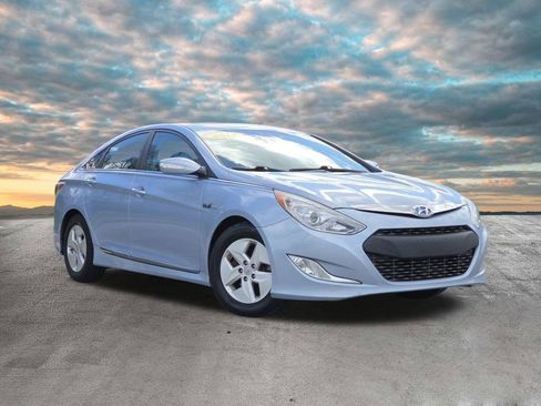 Used 2012 Hyundai Sonata Hybrid w/ Leather Pkg FWD image 33