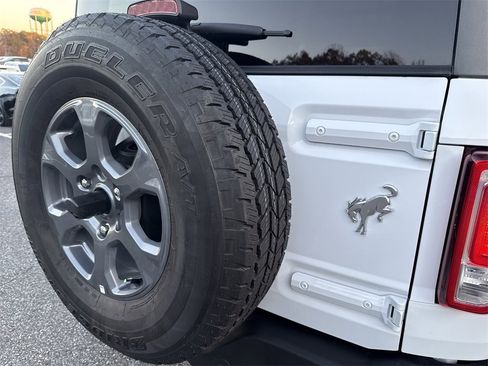 Used 2025 Ford Bronco Big Bend image 19