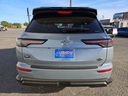 New 2026 Mitsubishi Outlander Trail Edition image 11