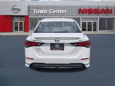 Certified 2023 Nissan Sentra SR w/ SR Premium Package FWD image 6