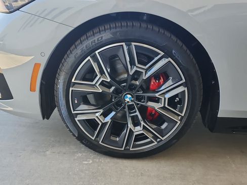 New 2027 BMW 540i xDrive w/ M Sport Package AWD/4WD image 7