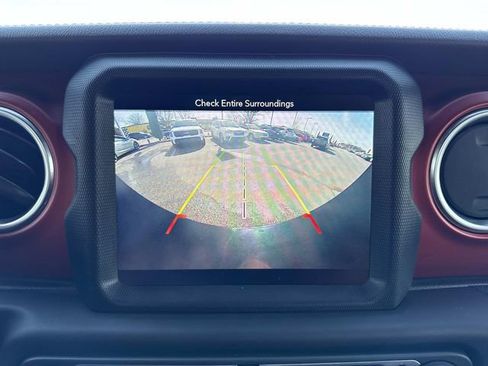 Used 2018 Jeep Wrangler Unlimited Rubicon image 24