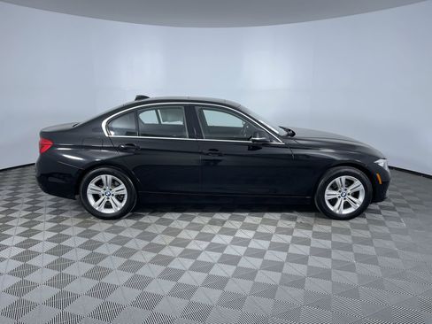 Used 2017 BMW 330i xDrive Sedan image 10