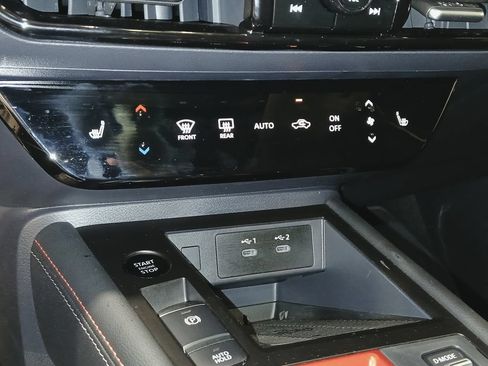 Used 2025 Nissan Kicks SR w/ SR Premium Package AWD/4WD image 21