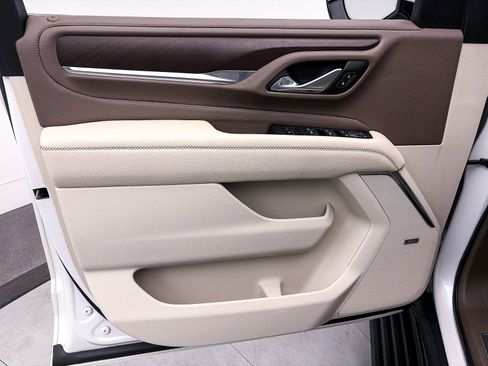 Used 2021 GMC Yukon Denali w/ Denali Ultimate Package image 18