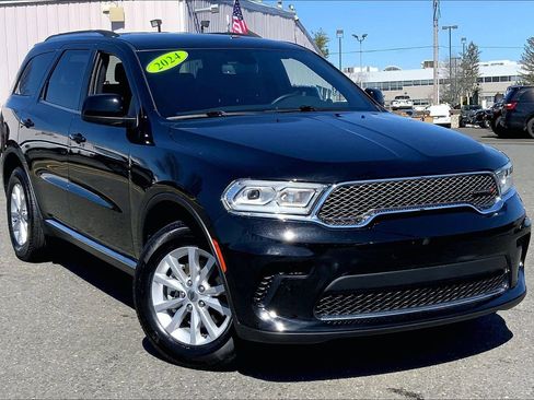 Certified 2024 Dodge Durango SXT w/ Trailer Tow Group IV AWD/4WD image 2