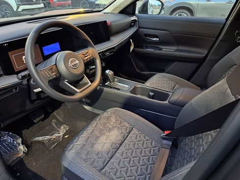 New 2026 Nissan Kicks SV w/ Cold Weather Package image 7