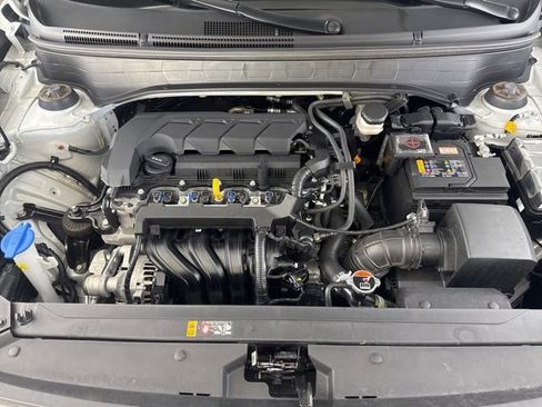 Used 2025 Hyundai Venue SEL FWD image 33