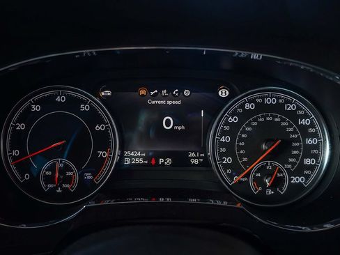 Used 2019 Bentley Bentayga AWD/4WD image 23