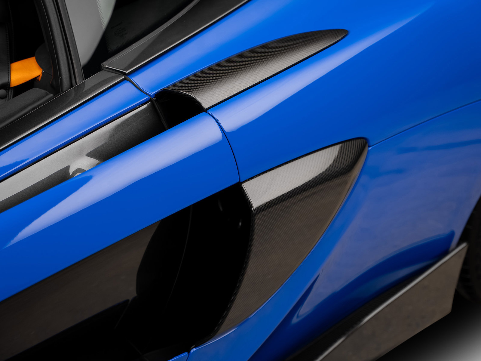 Used 2019 McLaren 600LT RWD image 30