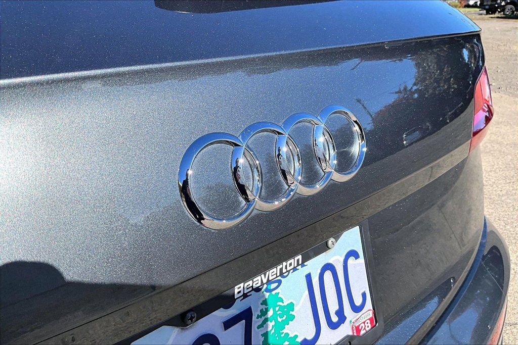 Used 2018 Audi SQ5 Premium Plus w/ S Sport Package AWD/4WD image 11