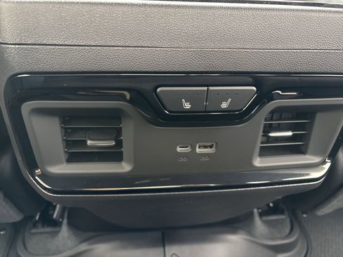 New 2026 GMC Sierra 1500 AT4 image 19