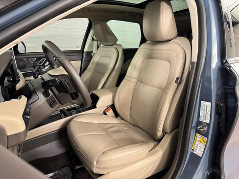 Used 2024 Lincoln Corsair AWD w/ Equipment Group 101A image 13