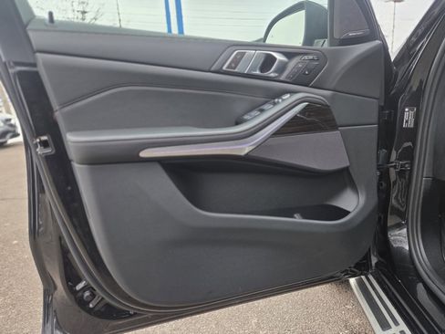 Used 2024 BMW X7 xDrive40i image 12