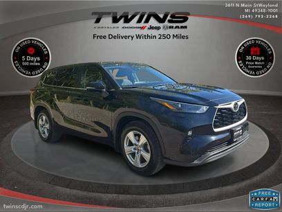 Used 2024 Toyota Highlander LE