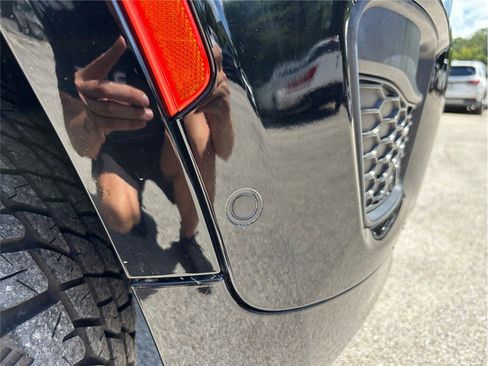 Used 2021 Jeep Grand Cherokee L Overland w/ Luxury Tech Group IV image 14