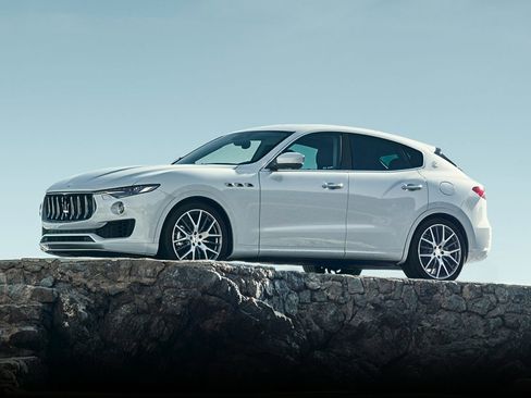 Used 2018 Maserati Levante AWD/4WD image 1