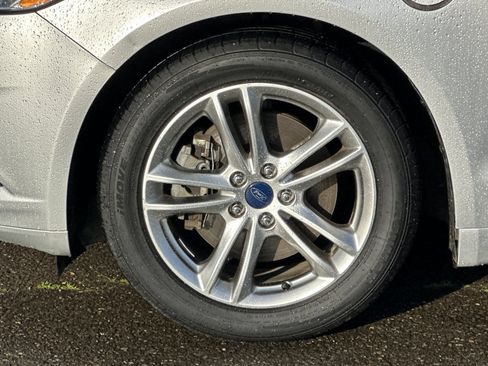 Used 2016 Ford Fusion Energi Titanium image 23