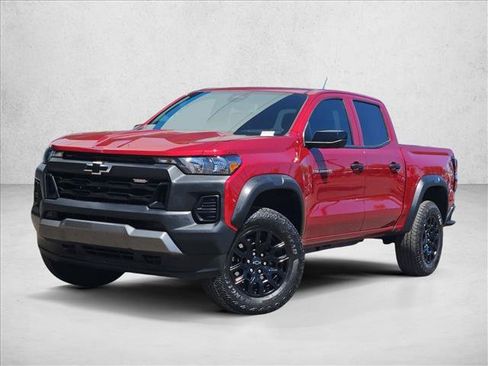Certified 2024 Chevrolet Colorado Trail Boss w/ Technology Package AWD/4WD image 4