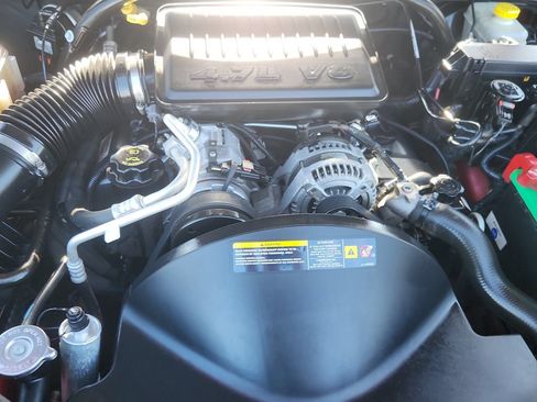 Used 2006 Jeep Grand Cherokee Limited w/ Trailer Tow Group IV AWD/4WD image 17