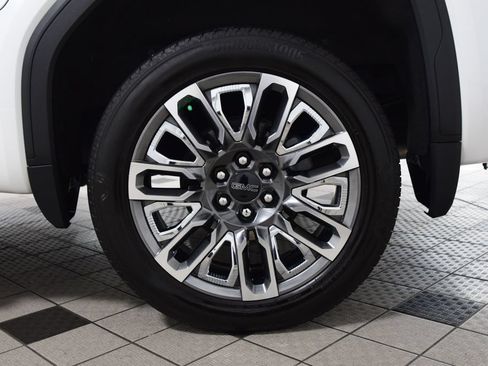 Used 2024 GMC Sierra 1500 Denali Ultimate AWD/4WD image 29