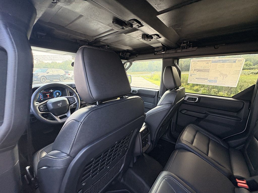 New 2026 Ford Bronco Badlands AWD/4WD image 17