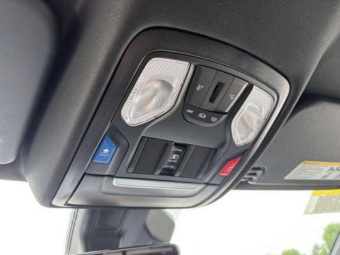 New 2026 RAM 1500 Express AWD/4WD image 19