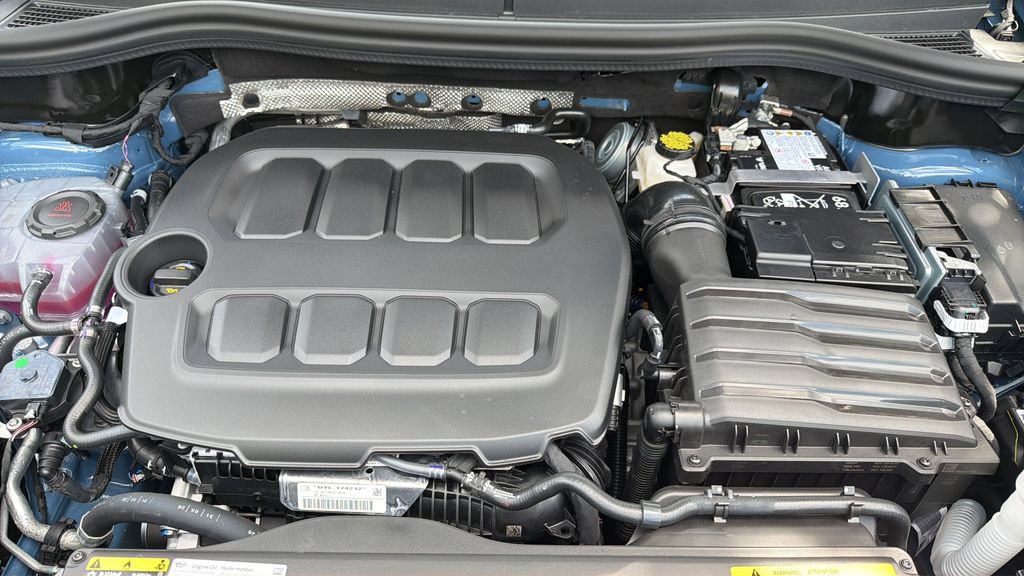 New 2026 Volkswagen Tiguan SE R-Line FWD image 29