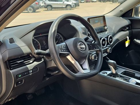 Used 2025 Nissan Sentra SV FWD image 15
