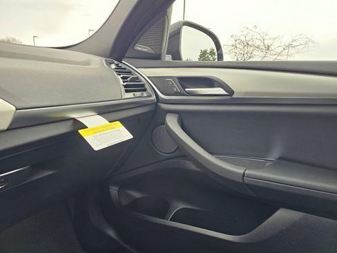 New 2025 BMW X4 xDrive30i w/ Premium Package image 26