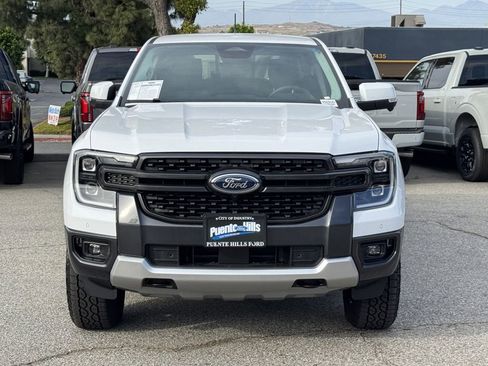Used 2025 Ford Ranger Lariat w/ FX4 Off-Road Package AWD/4WD image 2