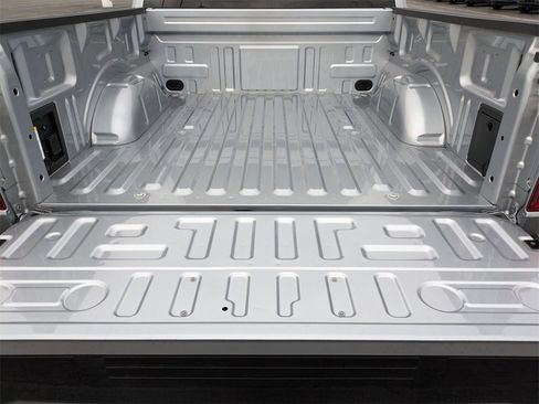 New 2025 Ford F150 XLT w/ Equipment Group 302A MID image 7