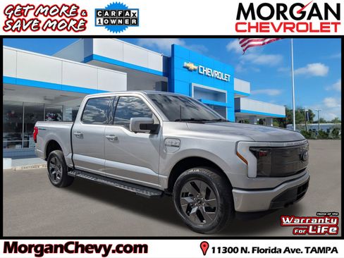 Used 2023 Ford F150 Lightning Lariat w/ Max Trailer Tow Package image 1