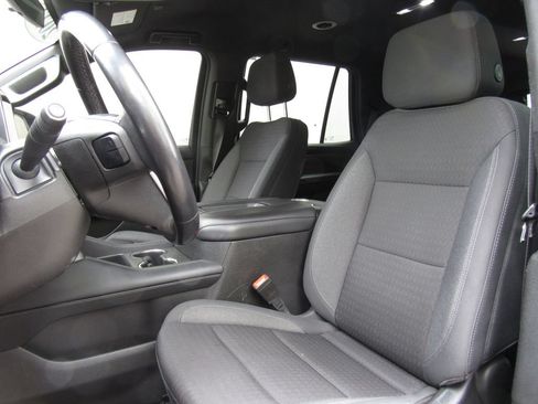 Used 2022 GMC Yukon SLE AWD/4WD image 10