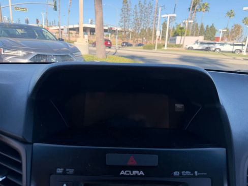 Used 2015 Acura ILX w/ Technology Package FWD image 13